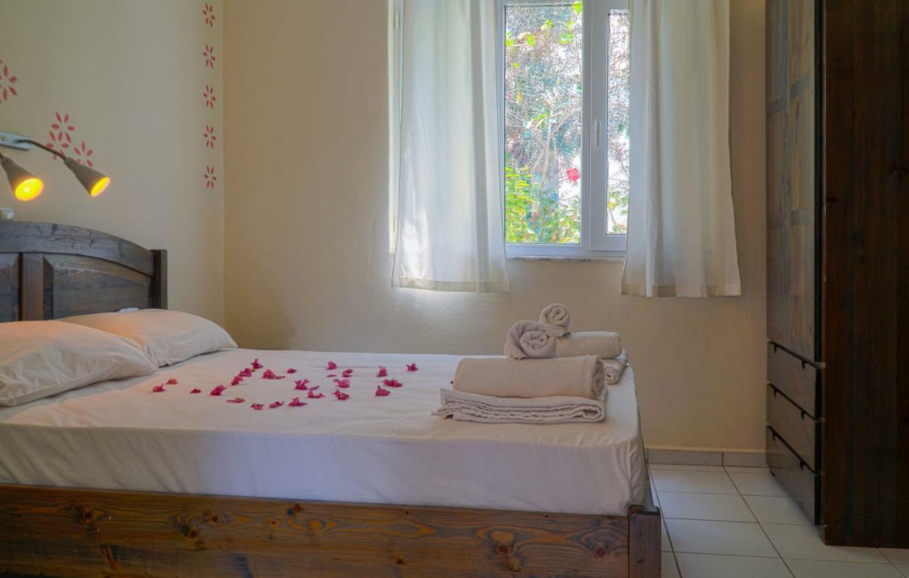 Selim Pension - Adult Only + 16 คาช ภายนอก รูปภาพ